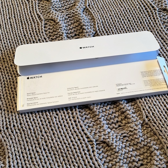 Apple Watch Black Sports Band 40mm - Picture 3 of 5